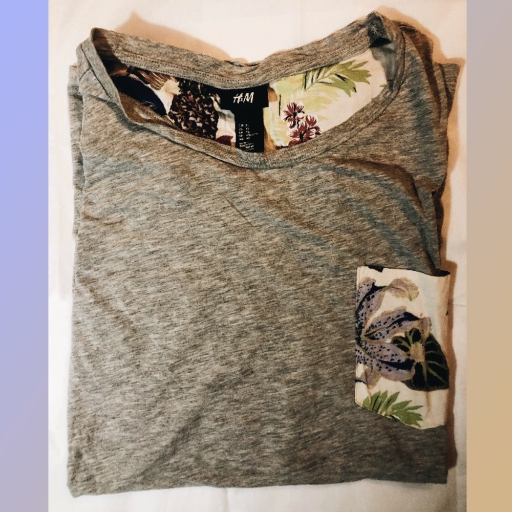 H&M tee